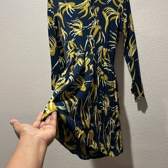 Kori Floral Navy and Mustard Flowy Knee Length Dress Bell Sleeves Size Small - Picture 6 of 12